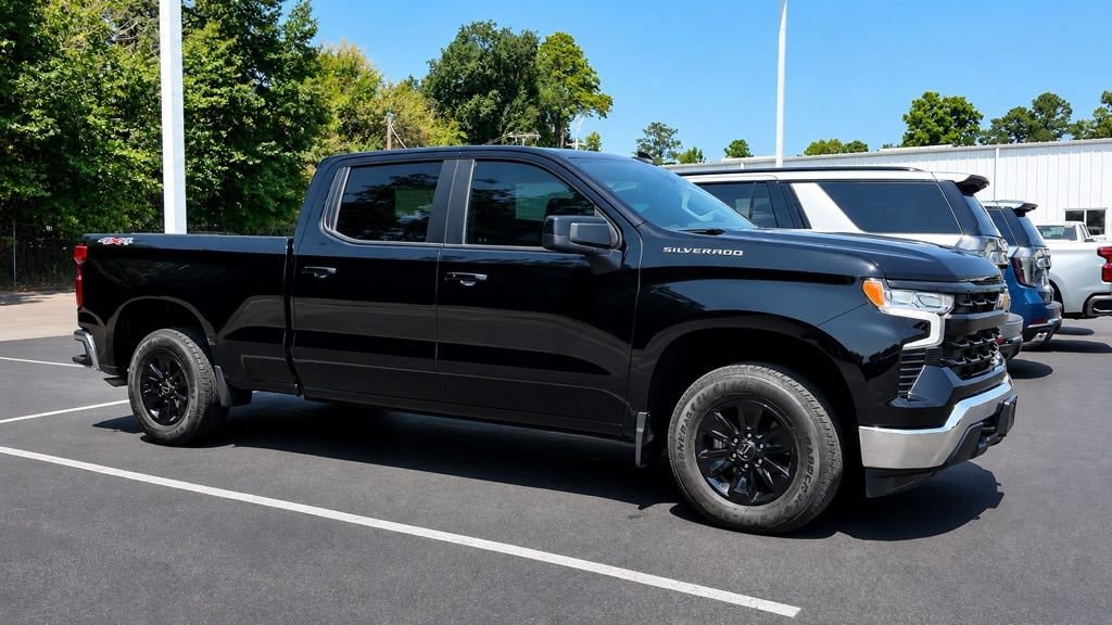 Used 2025 Chevrolet Silverado 1500 LT Truck