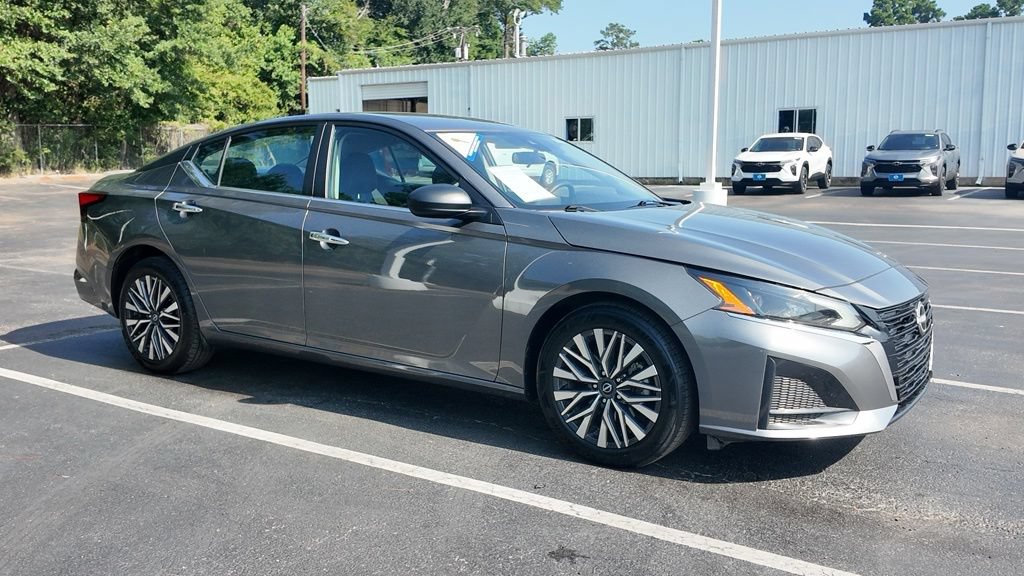 2025 Nissan Altima