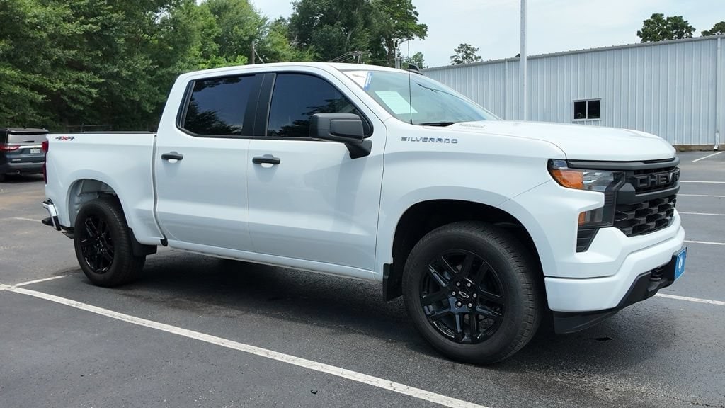 Used 2025 Chevrolet Silverado 1500 Custom