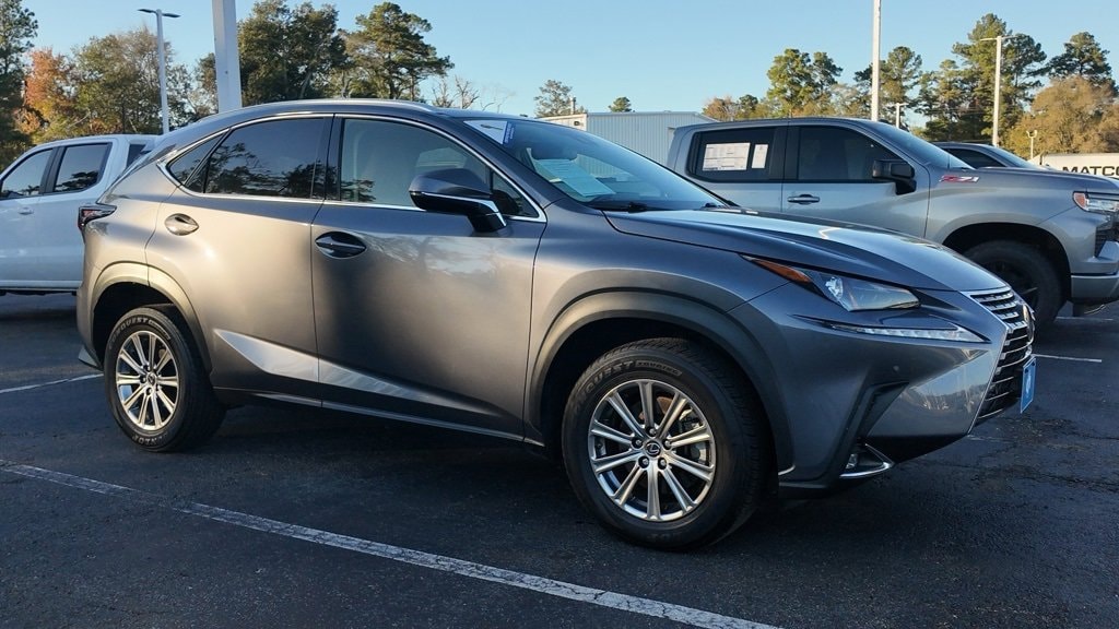 2021 Lexus NX 300's photo
