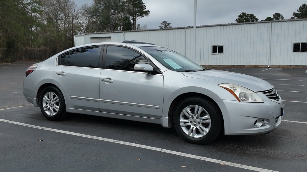 2012 Nissan Altima S's photo