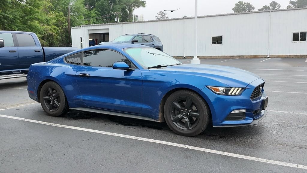 2017 Ford Mustang V6