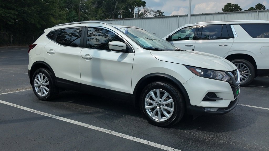 2022 Nissan Rogue Sport SV