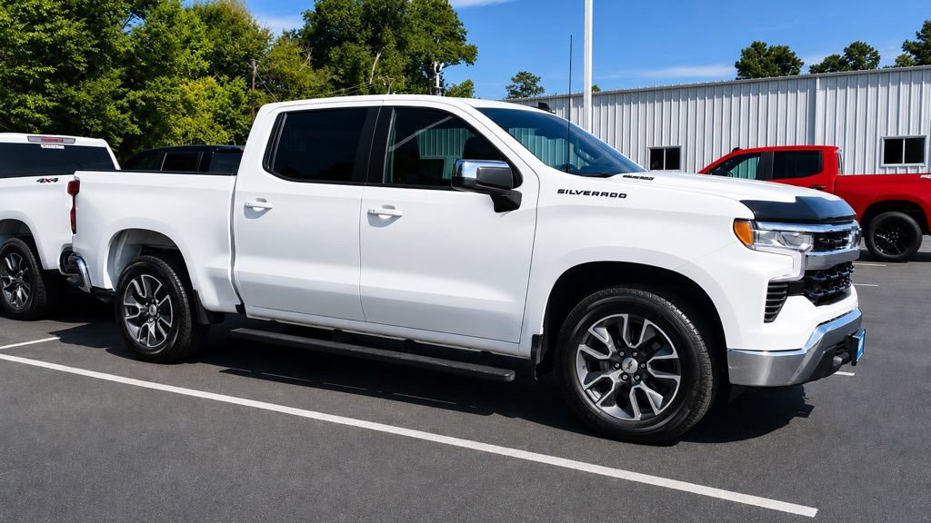 Used 2024 Chevrolet Silverado 1500 LT