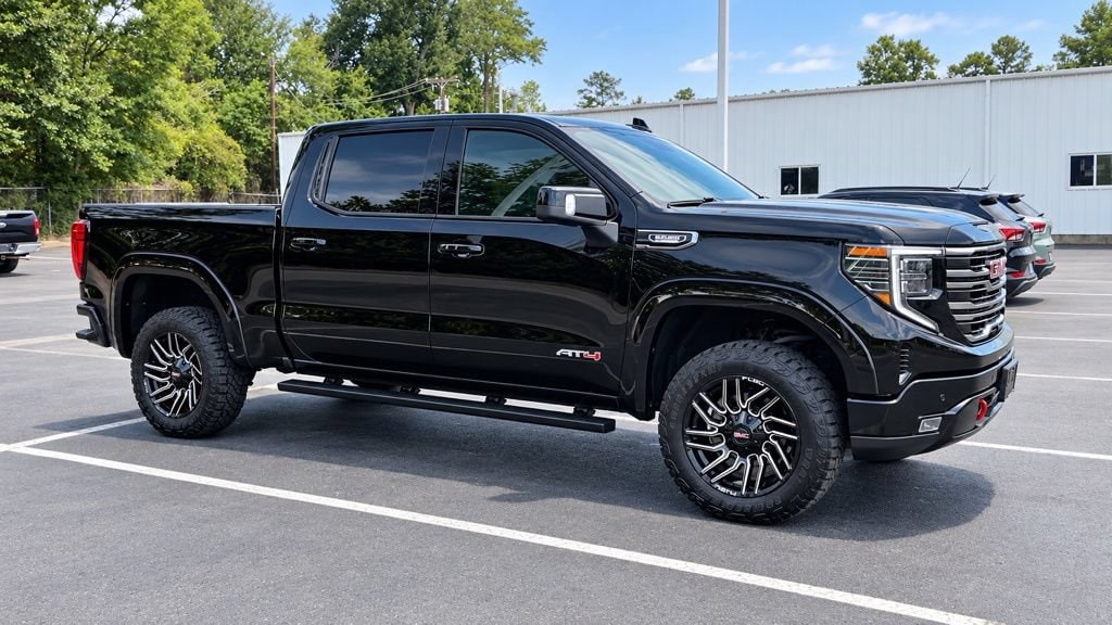 Used 2025 GMC Sierra 1500 AT4 Truck