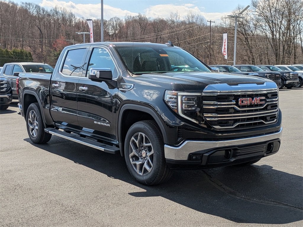 New 2025 GMC Sierra 1500 SLT Truck