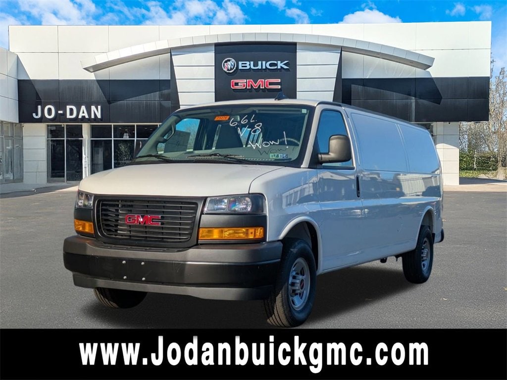 2025 GMC Savana Cargo Work Van's photo