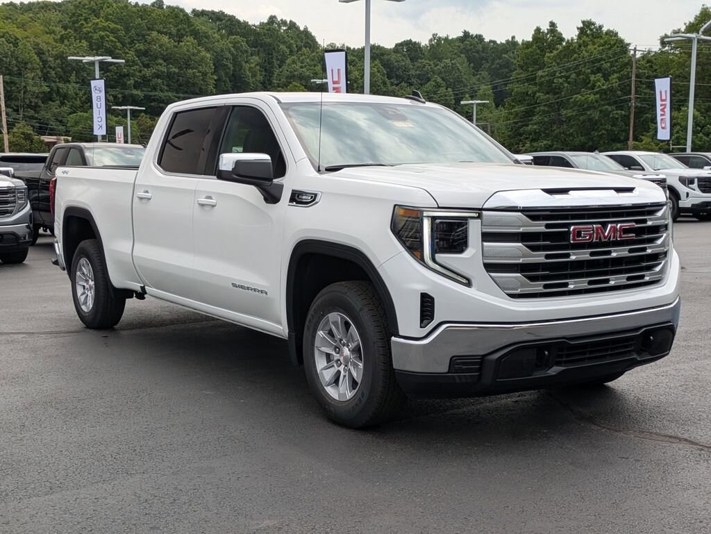 New 2025 GMC Sierra 1500 SLE Truck