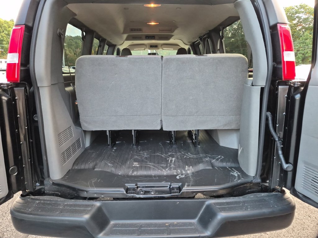 2026 GMC Savana Passenger LS - Photo 9