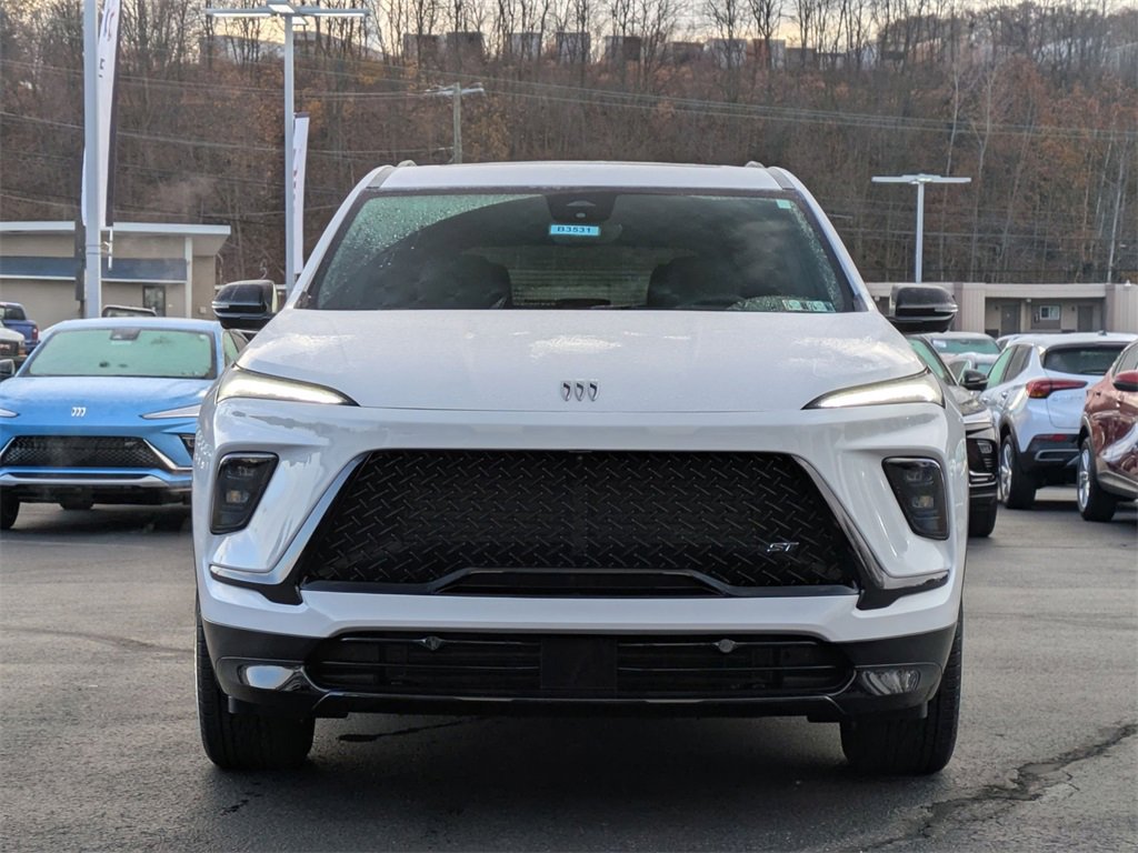 2026 Buick Enclave Sport Touring photo 2