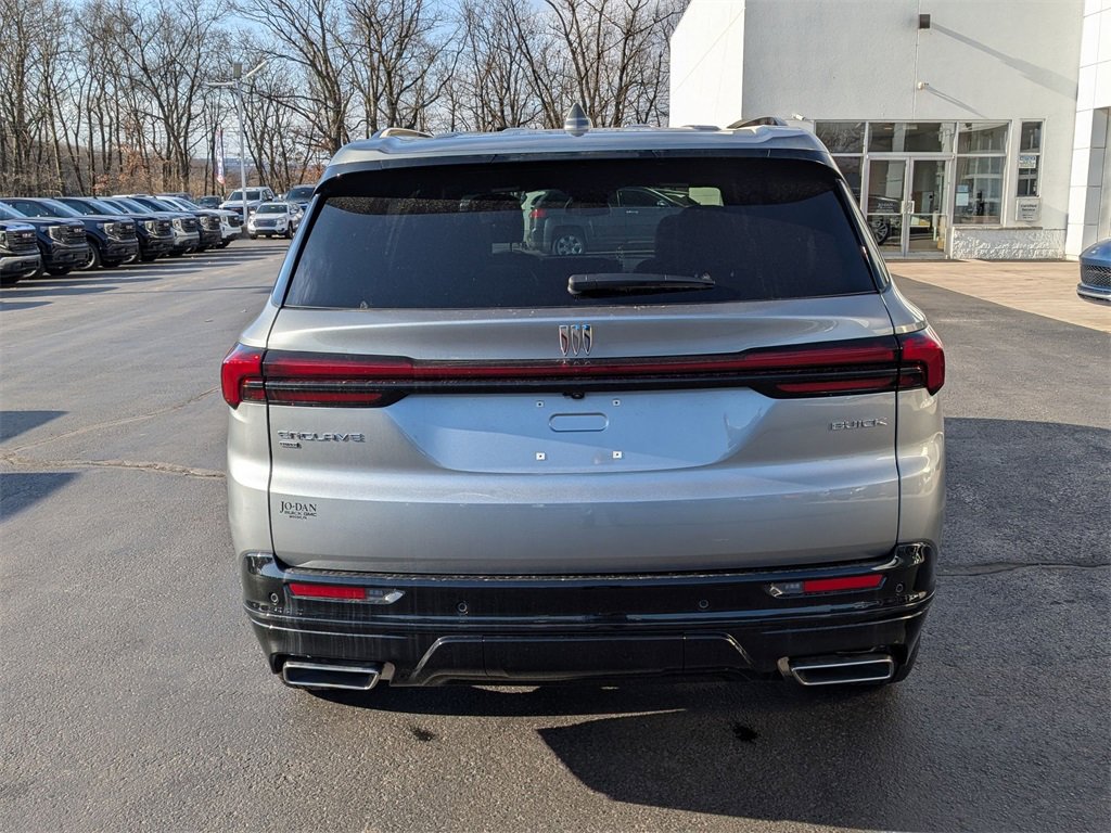 2025 Buick Enclave Sport Touring photo 4
