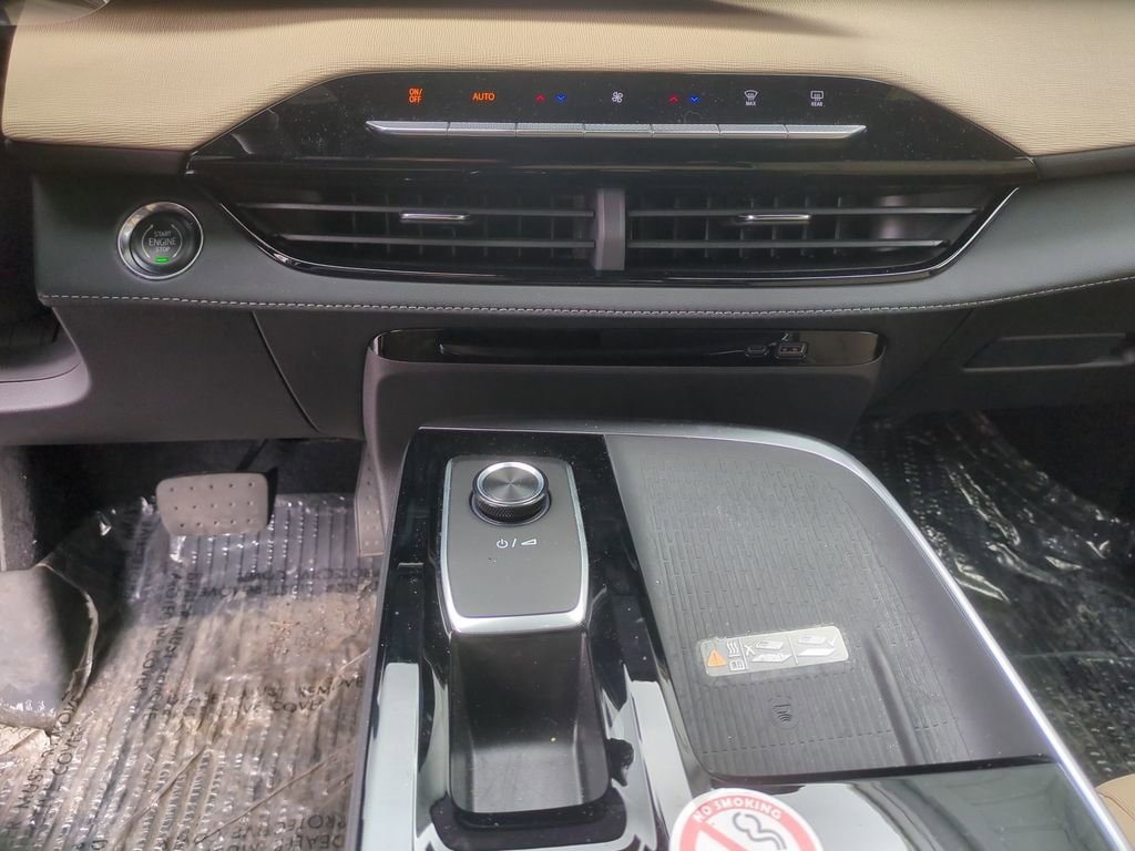 2026 Buick Enclave Preferred - Photo 13