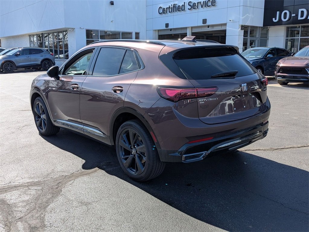 2024 Buick Envision Sport Touring photo 3