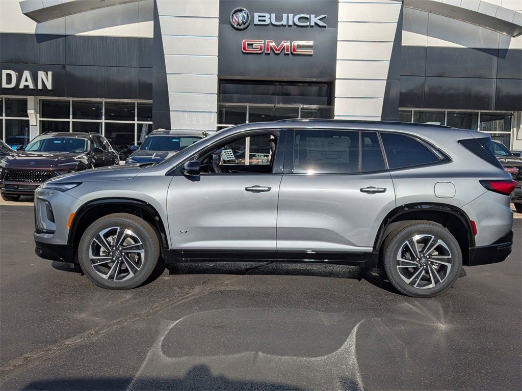 2025 Buick Enclave Sport Touring photo 2