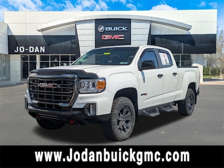 2022 GMC Canyon AT4 - Leather Truck Crew Cab