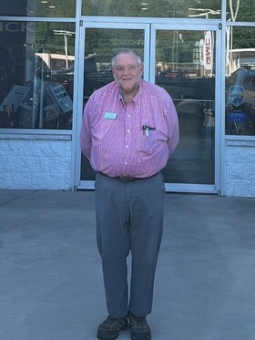Staff member Jeffrey Jacques from ID_7e0f7ec18998