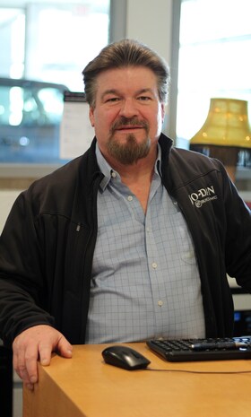 Staff member Scott P. from ID_7e0f7ec18998