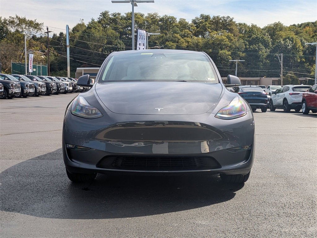 2023 Tesla Model Y Long Range photo 2