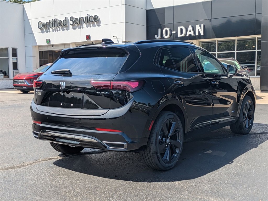 2025 Buick Envision Sport Touring photo 4