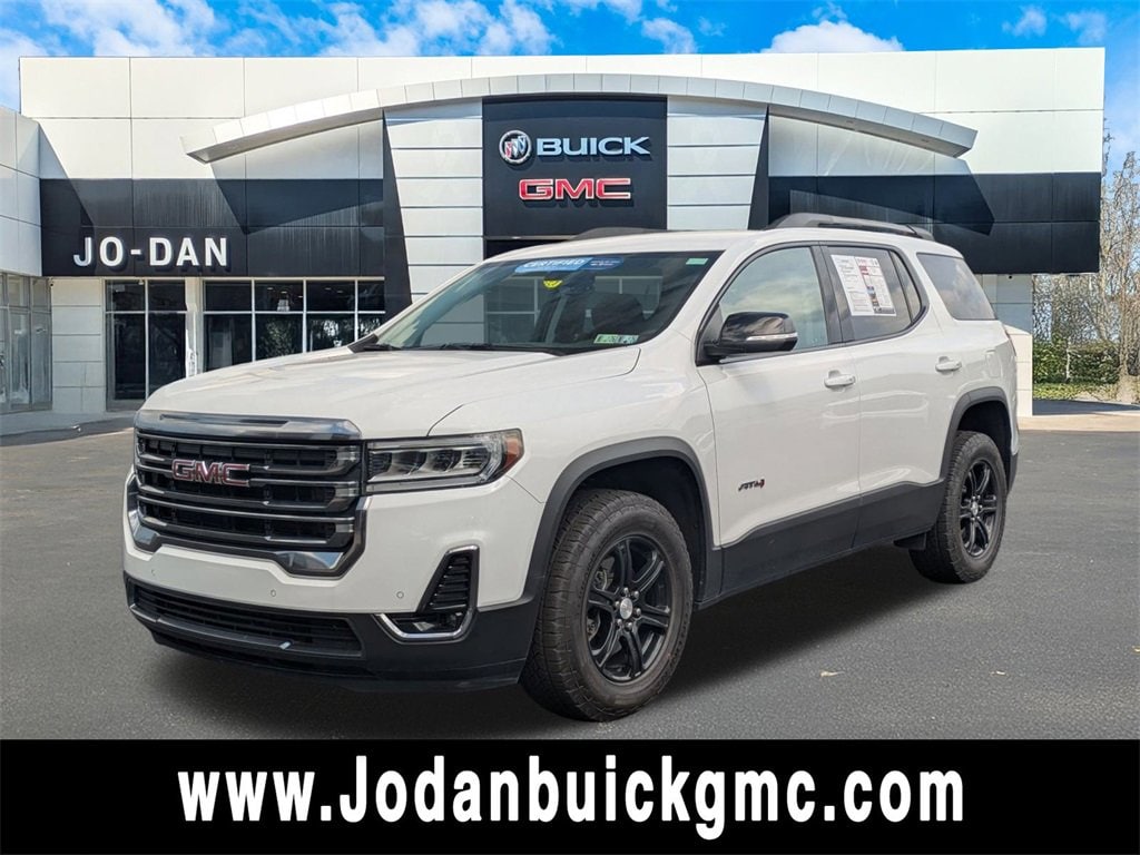 2023 GMC Acadia AT4