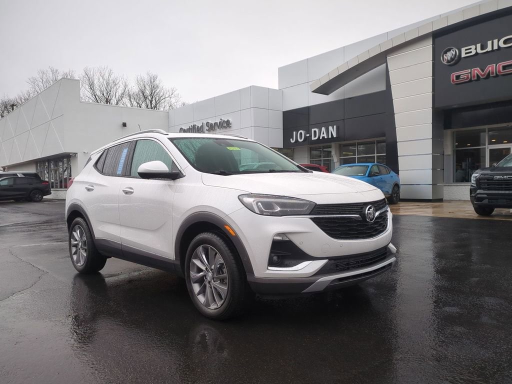 Certified 2022 Buick Encore GX Essence SUV