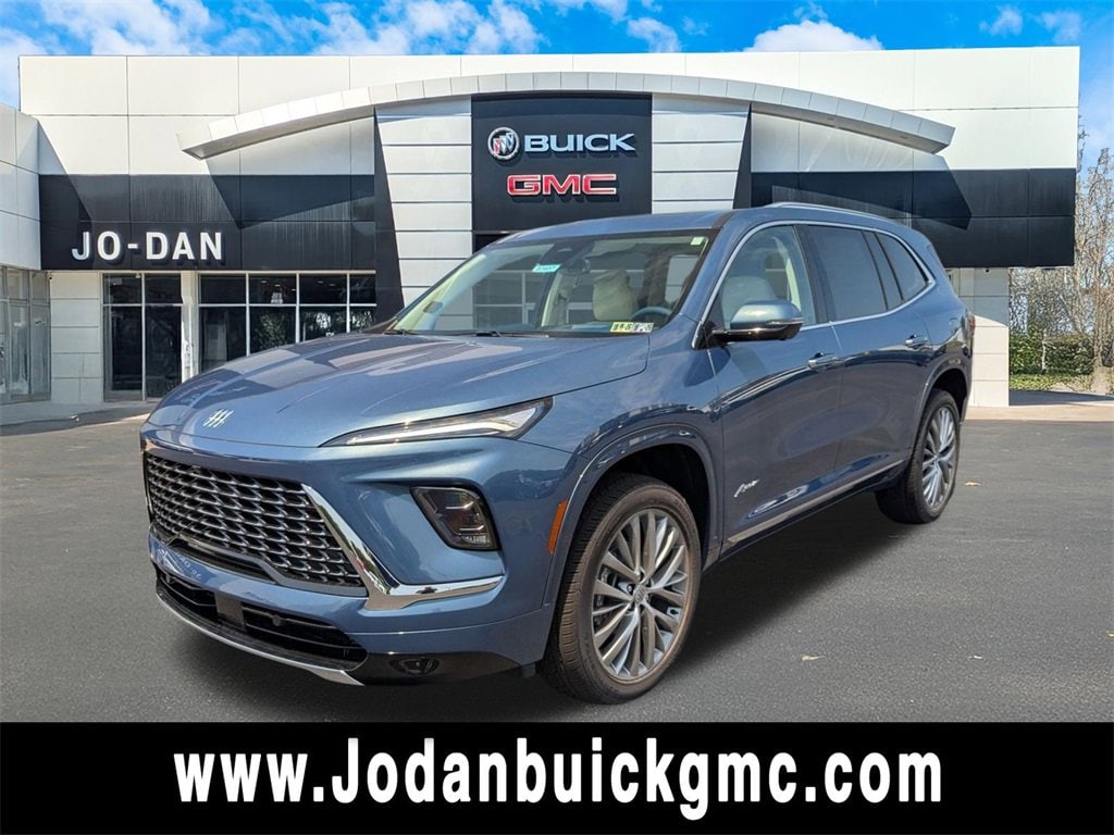 2025 Buick Enclave Avenir's photo