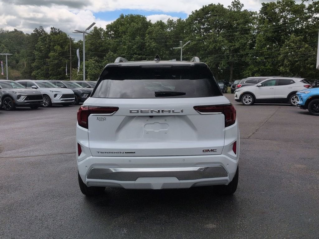 2026 GMC Terrain Denali - Photo 6
