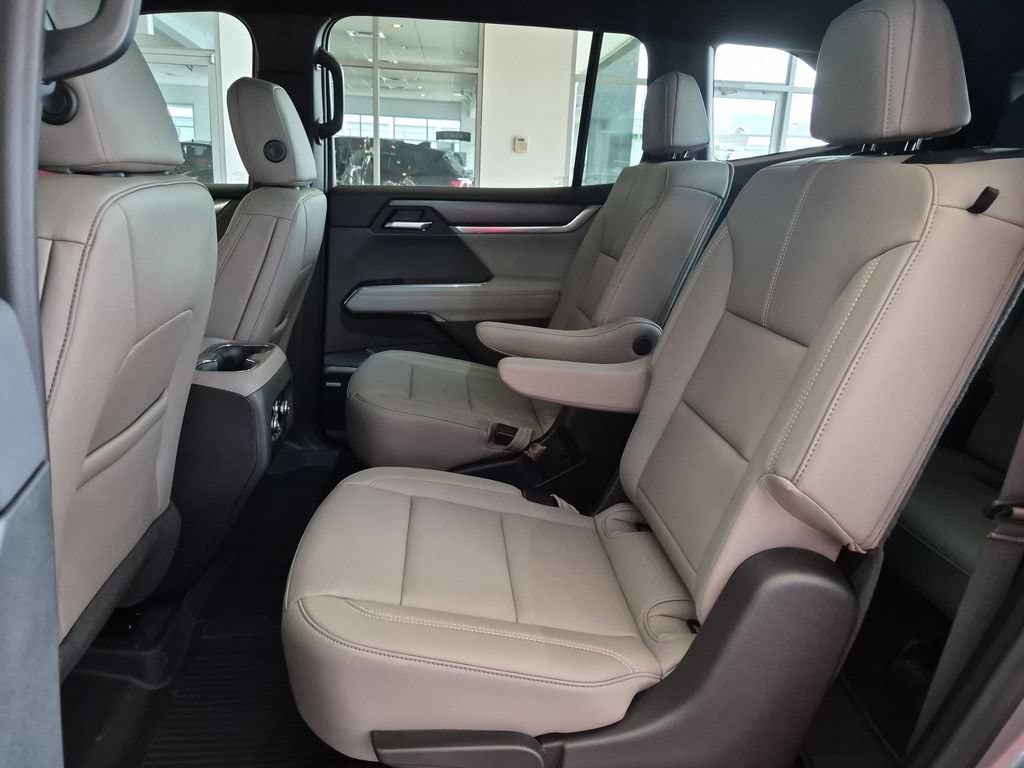 2026 GMC Acadia Elevation - Photo 15