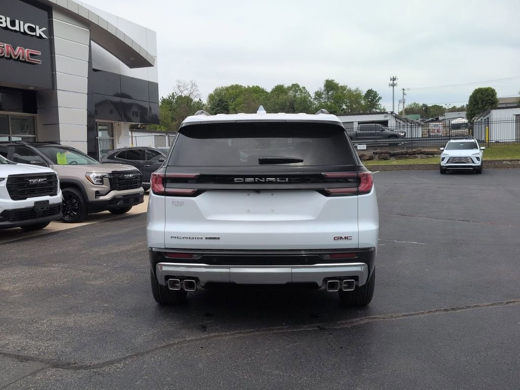2026 GMC Acadia Denali - Photo 6