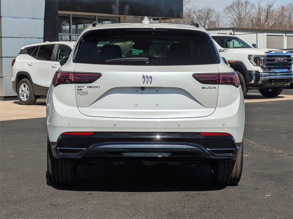2025 Buick Envision Sport Touring photo 3