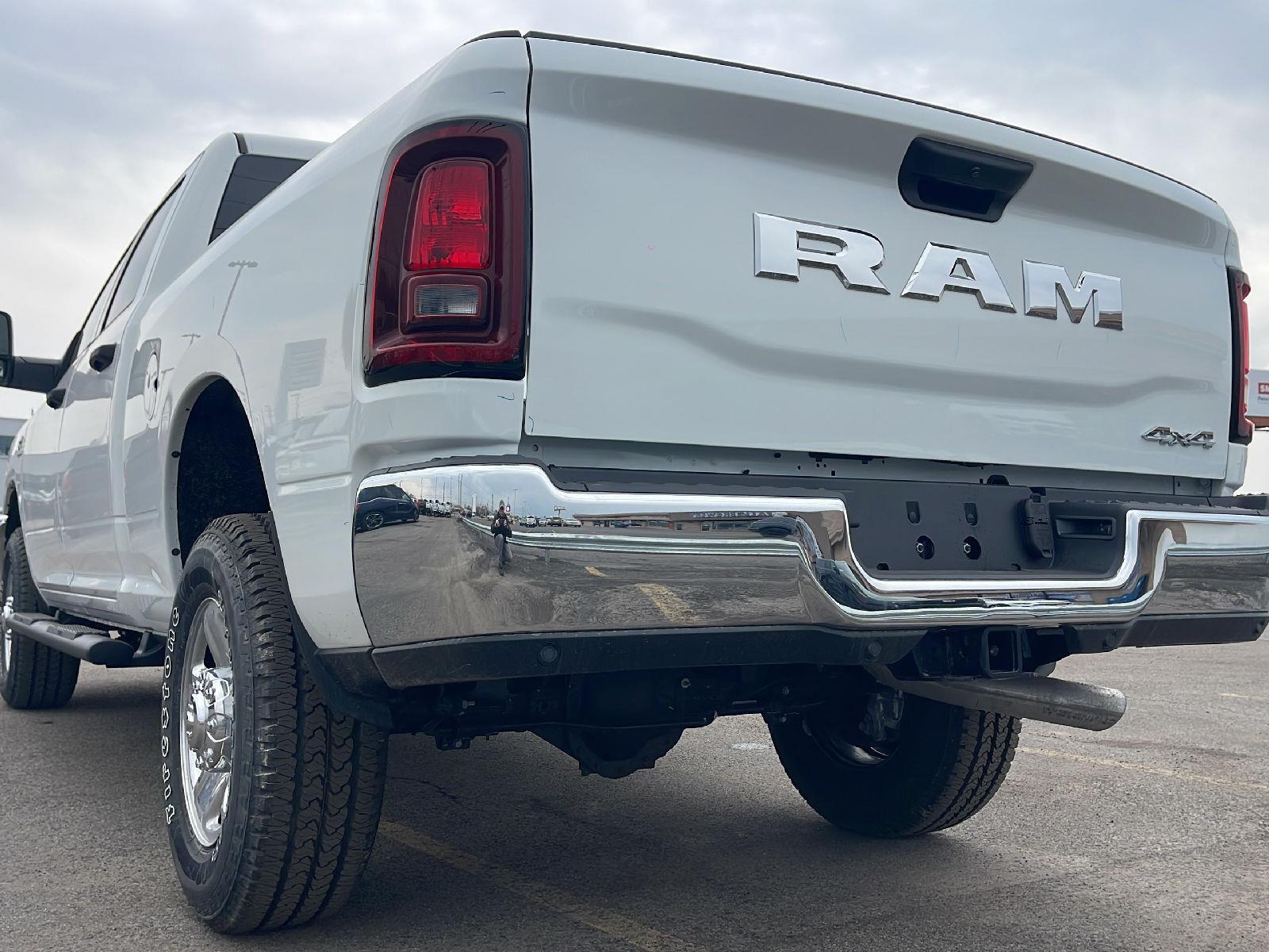 2026 RAM 2500 Tradesman - Photo 9