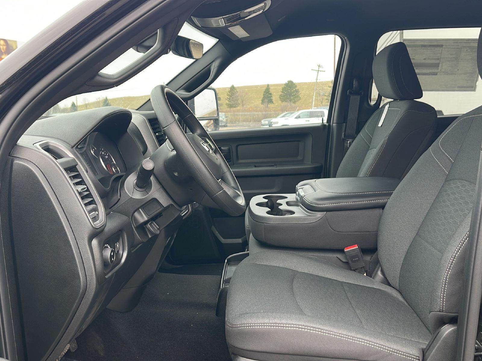 2026 RAM 2500 Tradesman - Photo 12