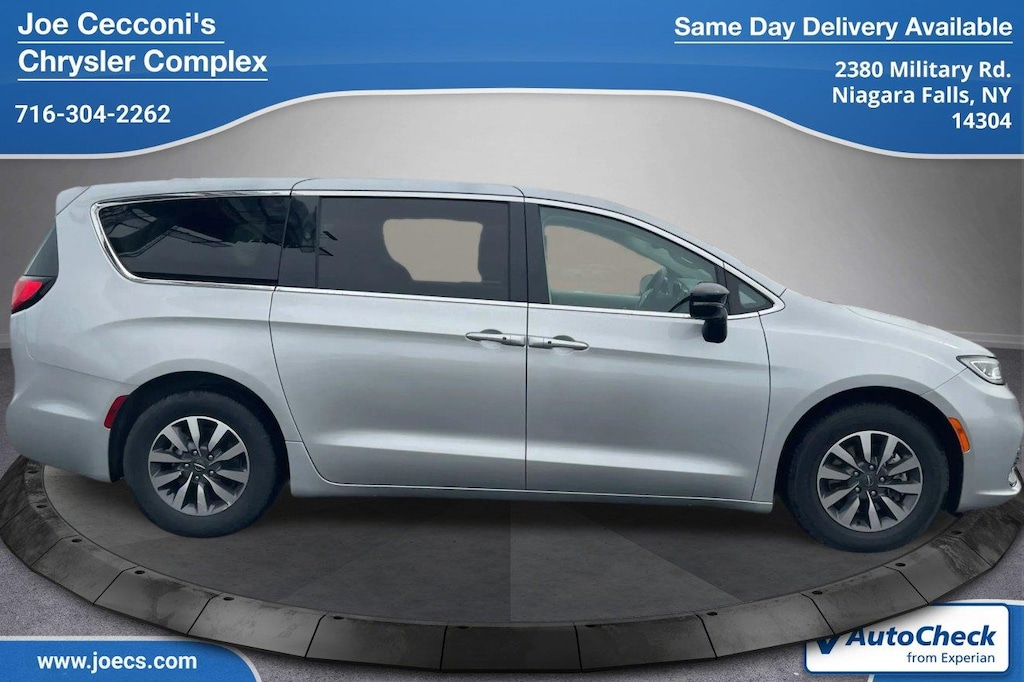 Used 2024 Chrysler Pacifica Hybrid Select Van