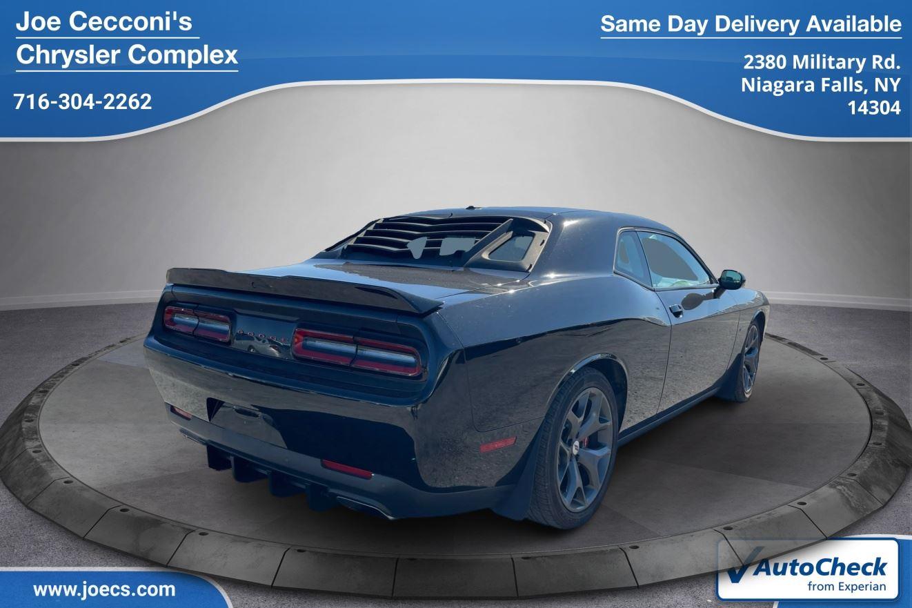 2019 Dodge Challenger R/T photo 3