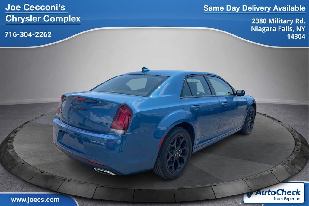 Used 2023 Chrysler 300 Touring L Sedan
