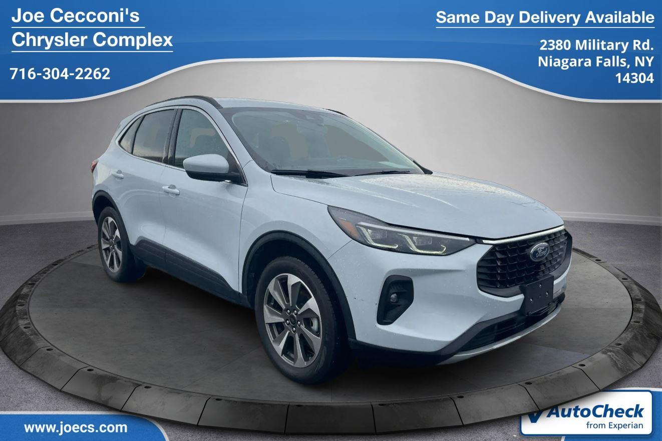 2025 Ford Escape Platinum