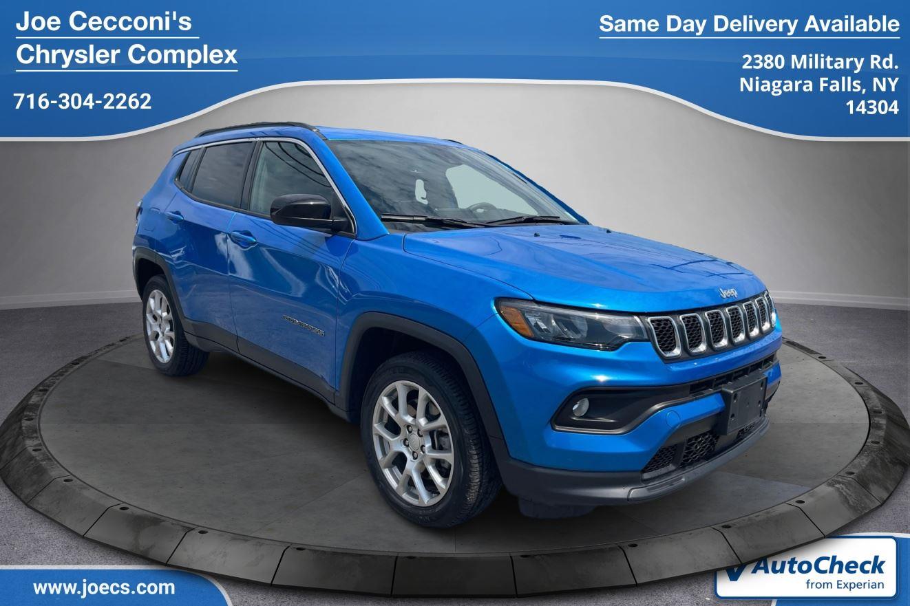 2024 Jeep Compass Latitude Lux 4X4's photo