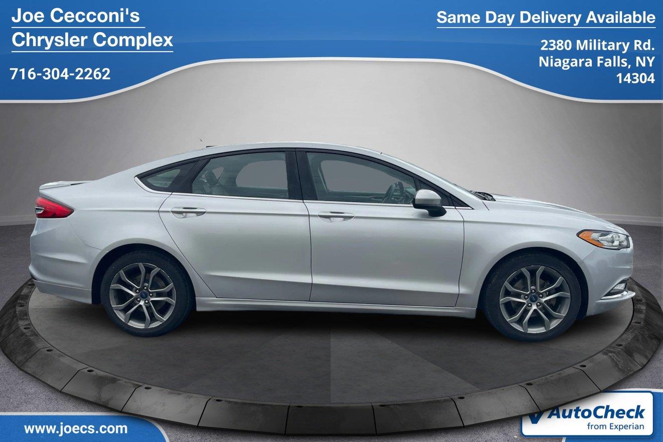 Used 2017 Ford Fusion SE with VIN 3FA6P0HD9HR166810 for sale in Niagara Falls, NY