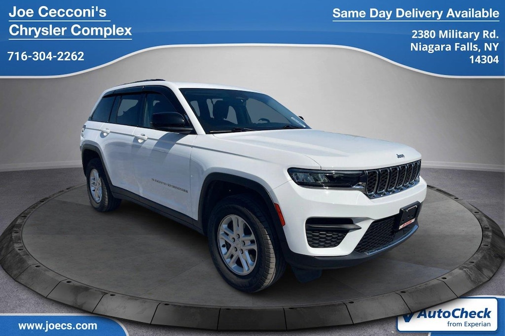 Used 2023 Jeep Grand Cherokee Laredo SUV