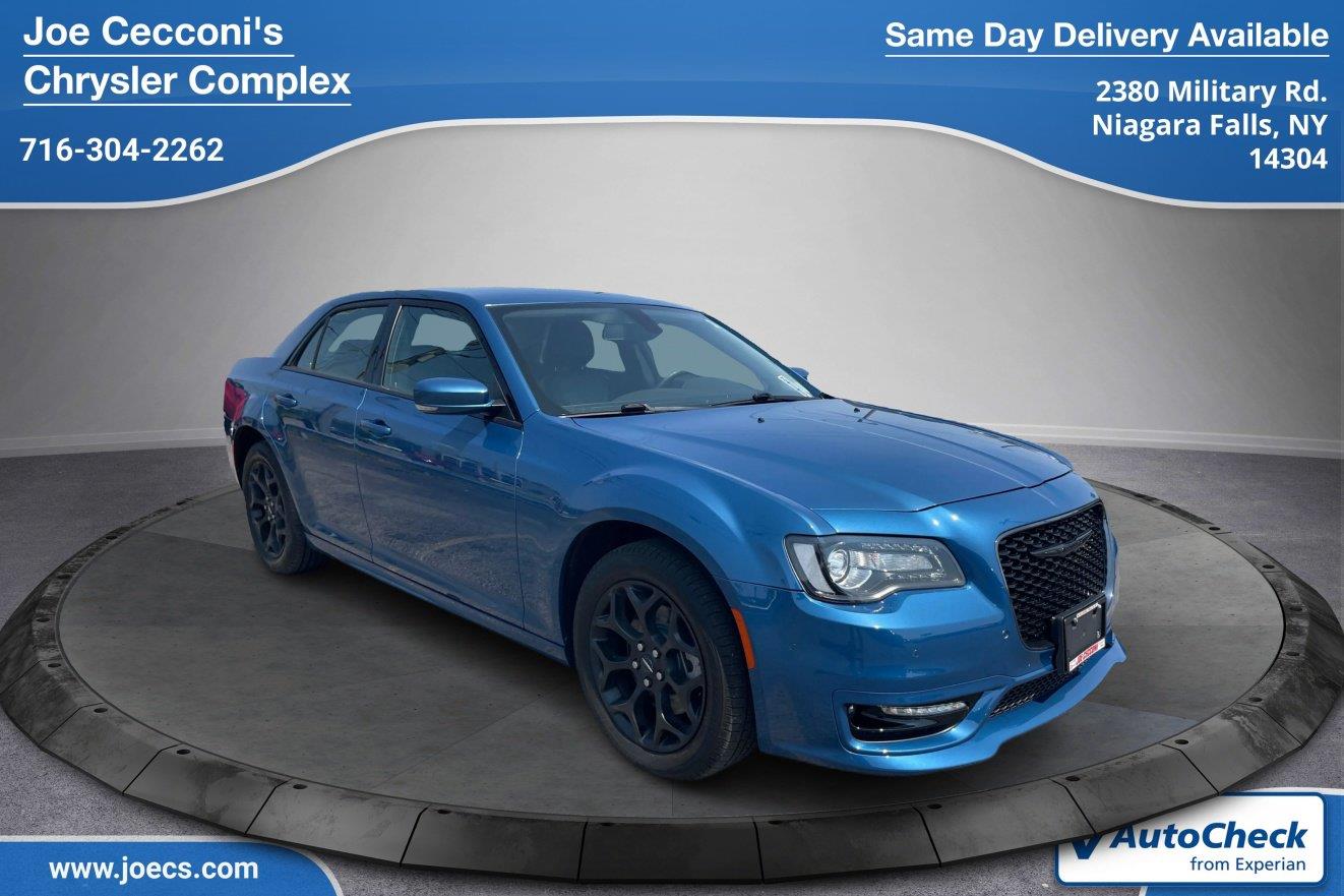 2023 Chrysler 300 Sedan 