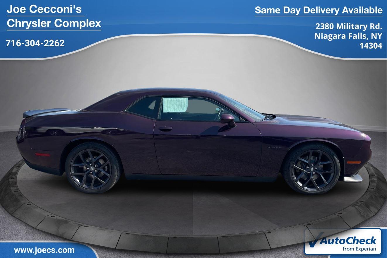 2021 Dodge Challenger R/T photo 2