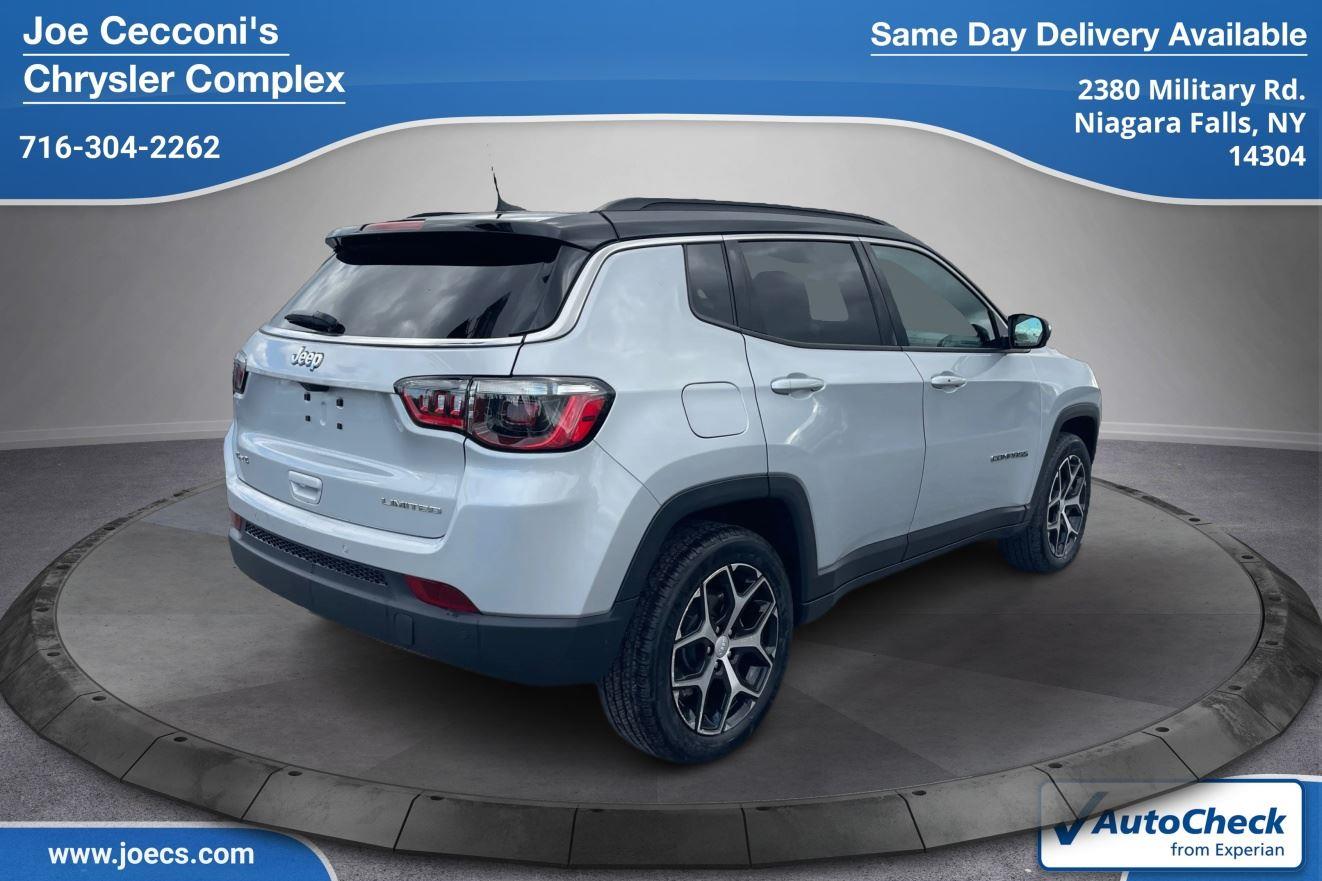 2024 Jeep Compass Limited photo 2