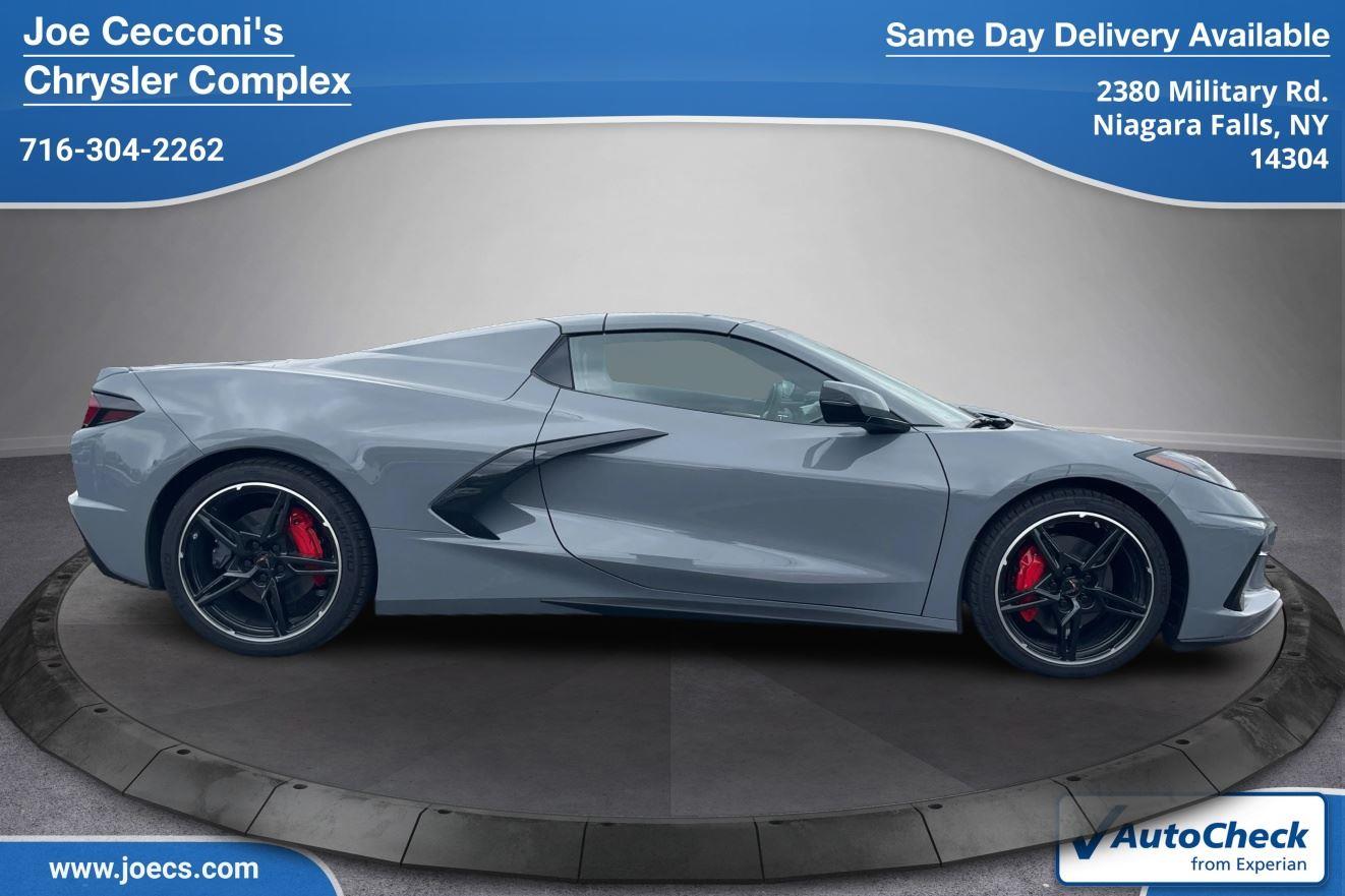 2024 Chevrolet Corvette 2LT photo 2