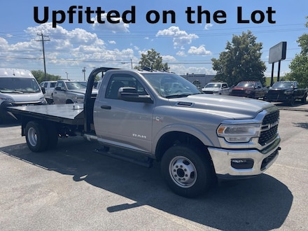 2022 Ram 3500 Chassis Cab SLT Truck