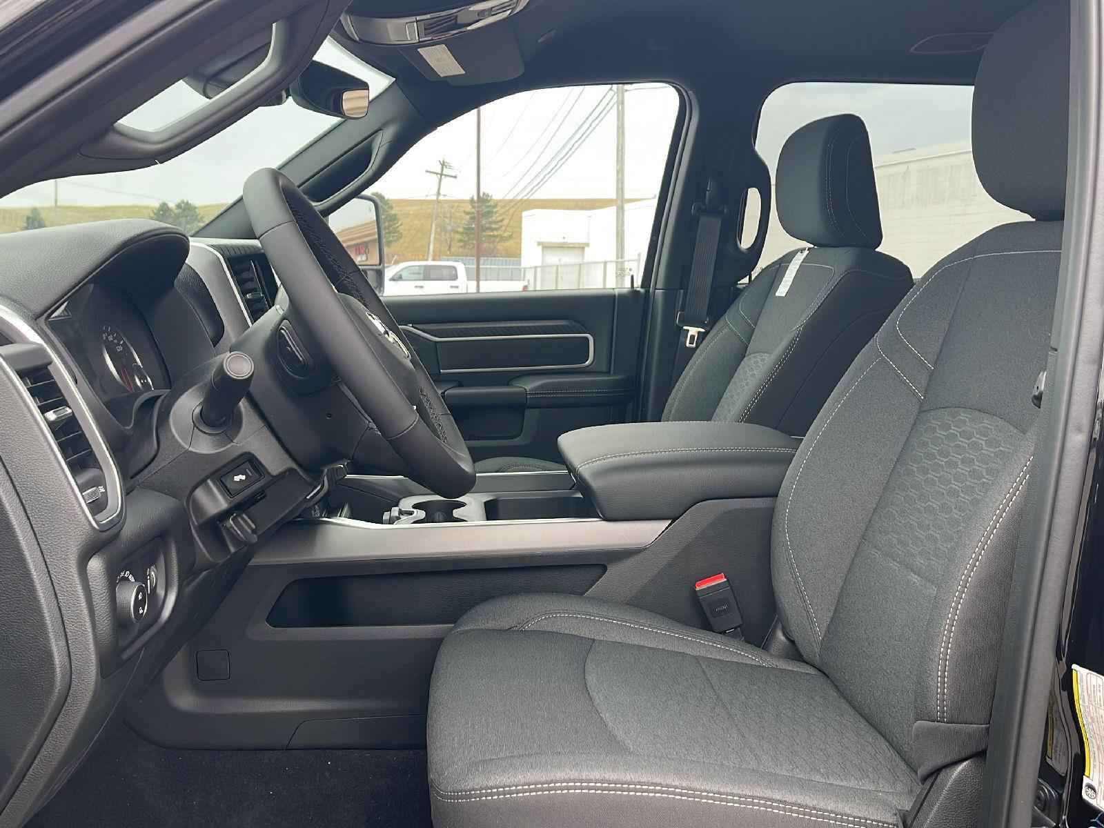 2026 RAM 2500 Big Horn - Photo 13