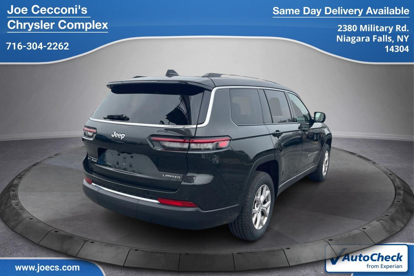 2022 Jeep Grand Cherokee Limited photo 2