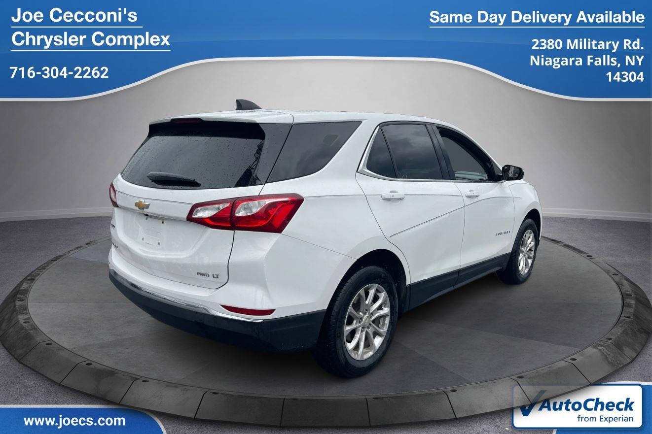 2019 Chevrolet Equinox LT photo 2