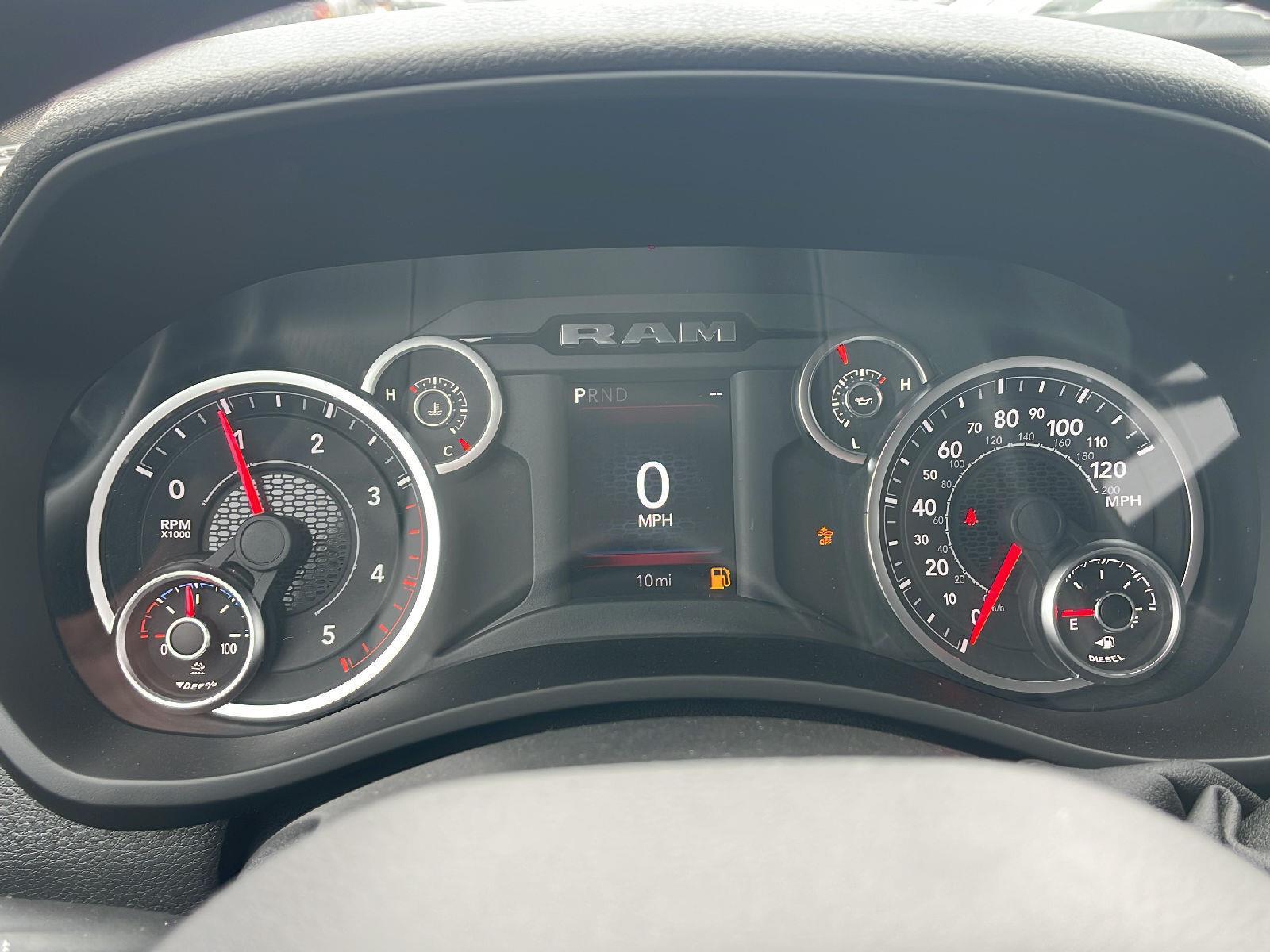 2026 RAM 2500 Tradesman - Photo 14