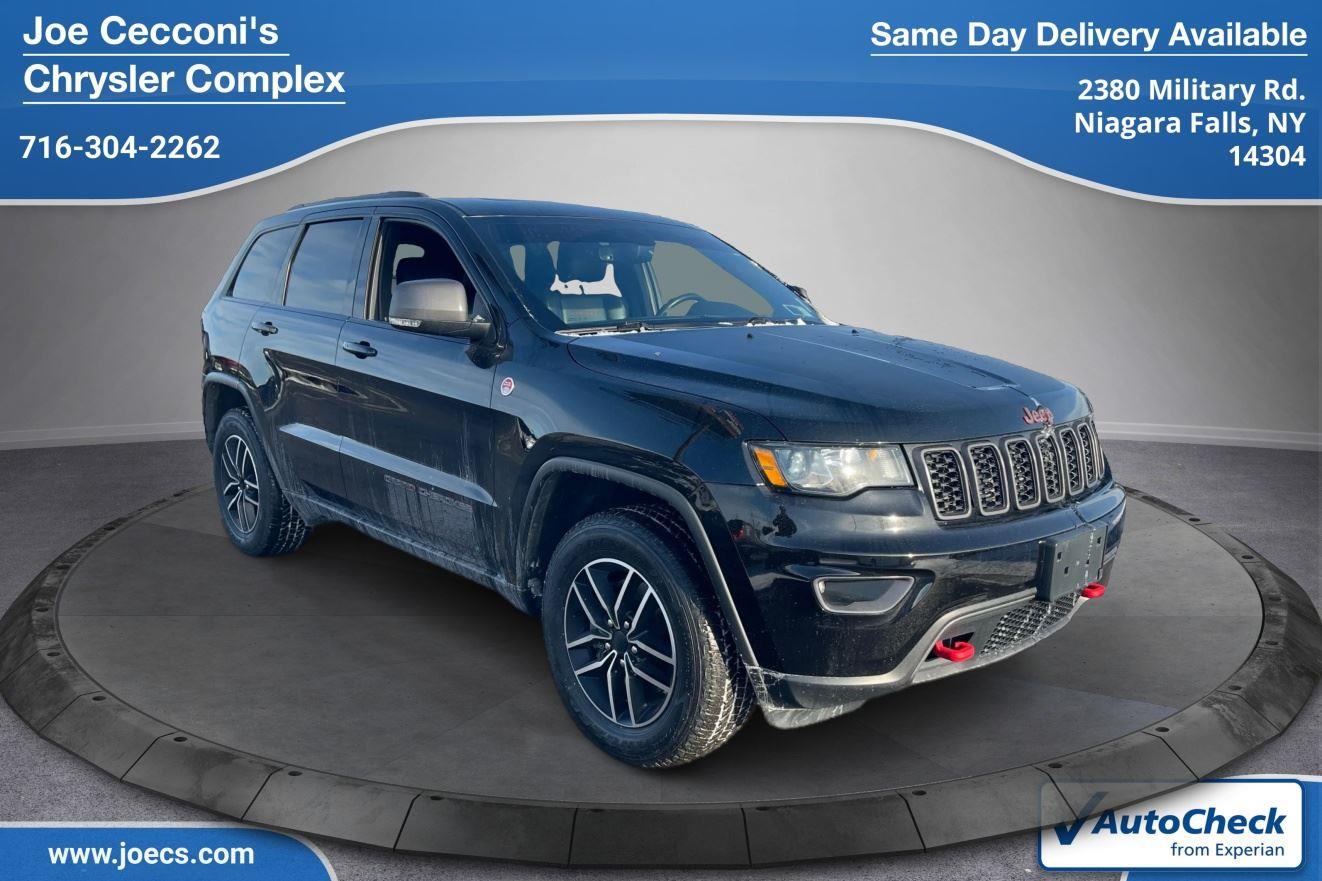 2021 Jeep Grand Cherokee Trailhawk's photo