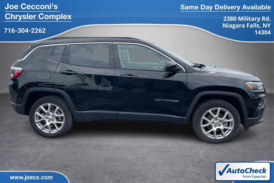 Used 2022 Jeep Compass Latitude Lux with VIN 3C4NJDFB3NT175565 for sale in Niagara Falls, NY